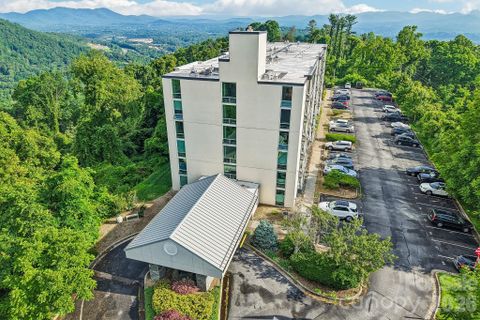 647 Town Mountain Road active home in Sunset Ridge Condominiums, Asheville, NC