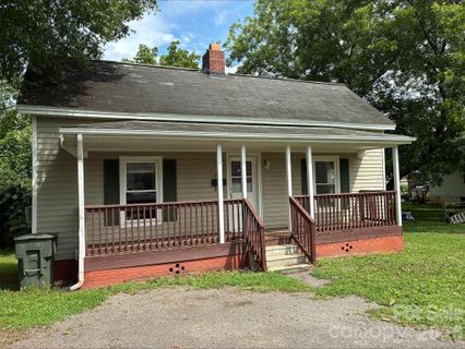 829 Spruce Street sold home in Mooresville Mill Village, Mooresville, NC