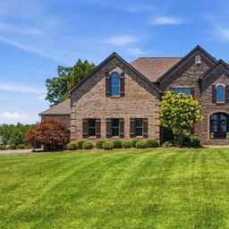 142 Riverchase Lane