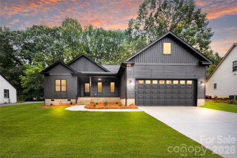 3301 Eva Drive