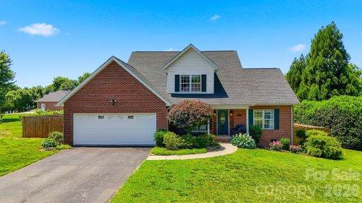 4005 Brickfield Street active home in Brickfield, Hickory, NC