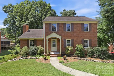 340 Walnut Point Drive