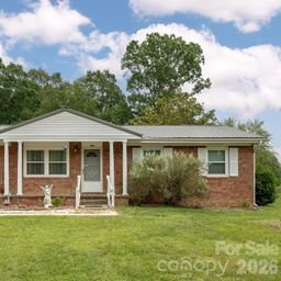 107 Maywood Road