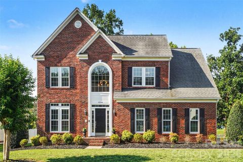 A home in Lake Park, Indian Trail