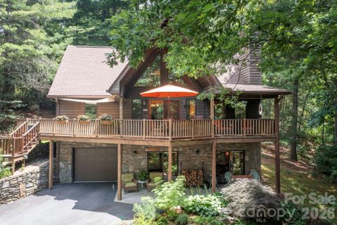 127 Woodburn Drive pending home in Woodburn Place, Swannanoa, NC