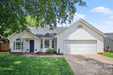132 Brookhollow Drive sold home in Dutchmans Meadow, Mount Holly, NC