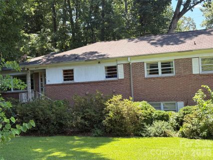 937 Nottingham Drive