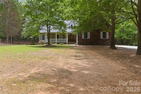 1603 Hunters Place Road