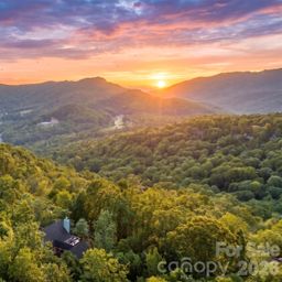 569 Shelter Rock Circle