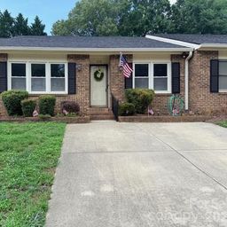 518 Camrose Circle