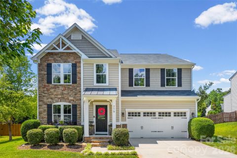 779 Somerton Drive pending home in Walden Park, Fort Mill, SC
