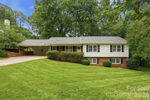 926 Shady Bluff Drive active home in Sherwood Forest, Charlotte, NC