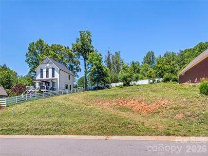 145 Meadow Breeze Road pending home in Glenn Bridge Meadows, Arden, NC