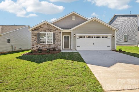 81 Bovine Branch Road pending home in Tap Root Farms, Fletcher, NC