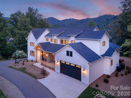 11 Magnolia View Trail active home in Thoms Estate, Asheville, NC