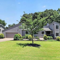 8401 Raintree Lane
