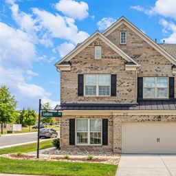 8012 Lantern Way