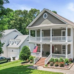 7800 Red Oaks Trail