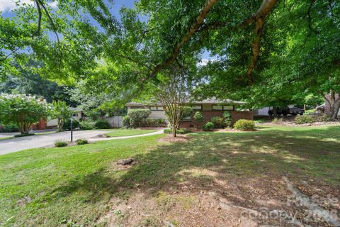 214 Walnut Avenue pending home in Woodland Park, Mount Holly, NC