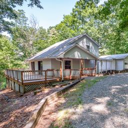 766 Skyland Drive