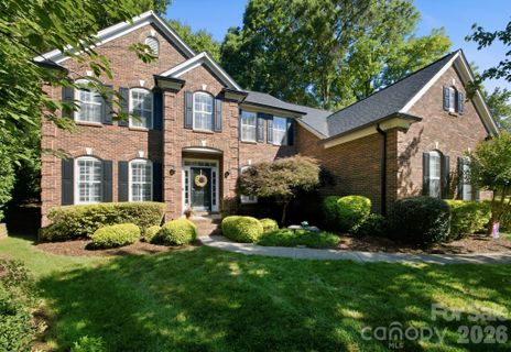 16043 Agincourt Drive pending home in Birkdale, Huntersville, NC