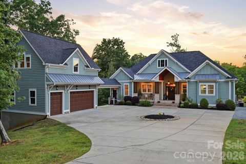 Catawba Crest, Clover