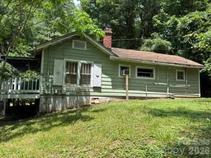 547 Avery Creek Road