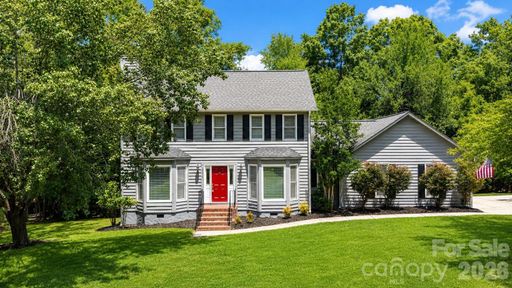 25012 Molokai Drive pending home in Tega Cay, Fort Mill, SC