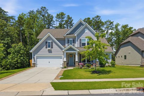 15611 Walnut Hill Drive pending home in North Reach, Charlotte, NC