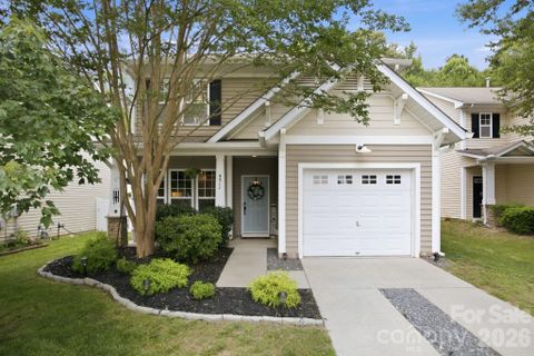 9511 Long Hill Drive pending home in Riverbend, Charlotte, NC