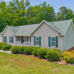 1512 Kinglet Drive