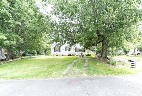 909 Drummond Avenue active home in Villa Heights, Charlotte, NC