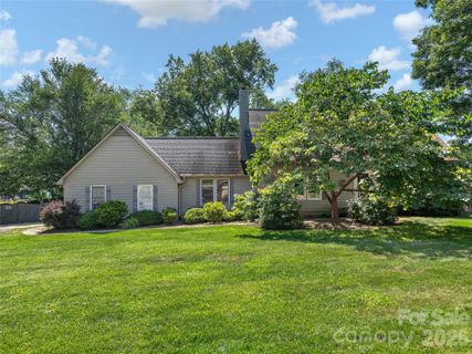 3 Carolewood Drive active home in Bannerwood, Horse Shoe, NC