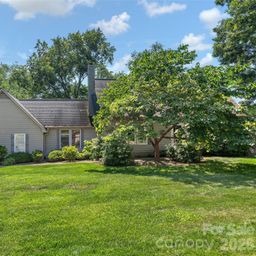 3 Carolewood Drive