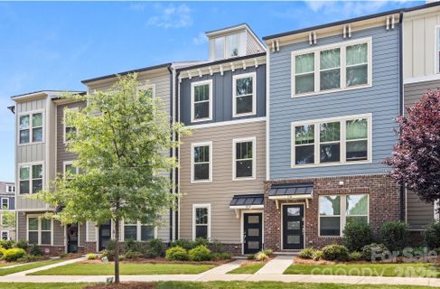 120 Judson Avenue active home in The Towns At Greenway, Charlotte, NC