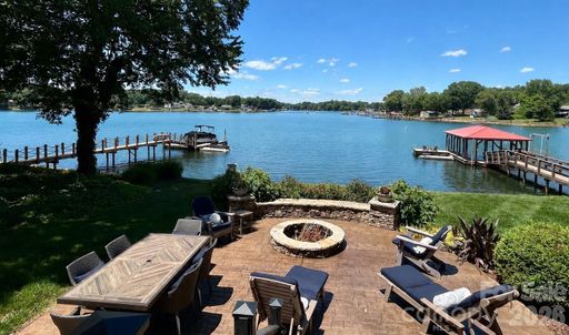 The Back Forty, Mooresville