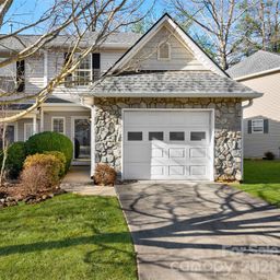 15 Willowick Drive