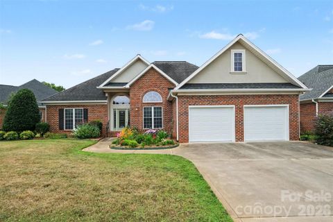 Homes in Spring Forest, Shelby