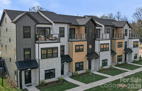 305 Videri Alley pending home in Townes At Maxwell, Huntersville, NC