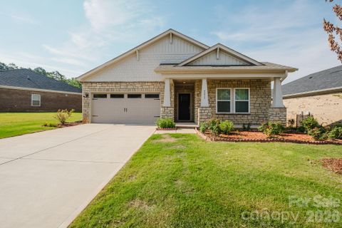 5213 Birchhill Road active home in Heron Creek, Mint Hill, NC