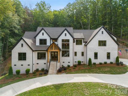 506 Stuart Ridge pending home in Cramer Mountain, Cramerton, NC