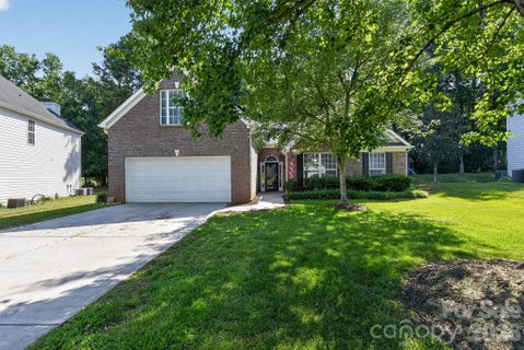 1306 Cool Mist Court pending home in Legacy Park, Indian Land, SC