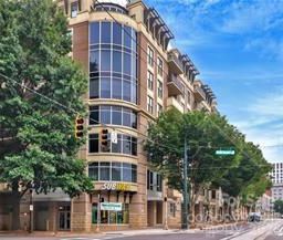 718 W Trade Street