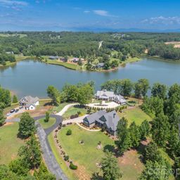 398 Mapleton Lane