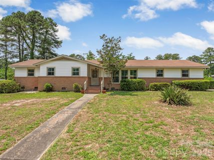 8121 Greenbrook Road