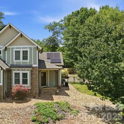 1104 Sawtooth Oak Lane