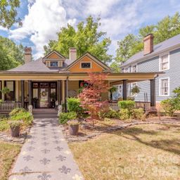 306 E Houston Street