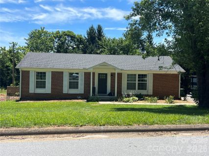 305 Pole Creasman Road sold home in Bent Creek, Asheville, NC