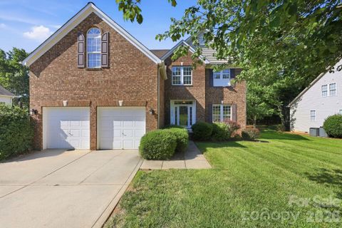 9004 Scottsboro Drive sold home in Wynfield Creek, Huntersville, NC