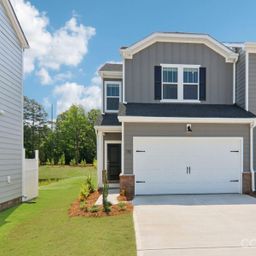 9048 Foggy Brook Loop
